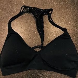sports bra